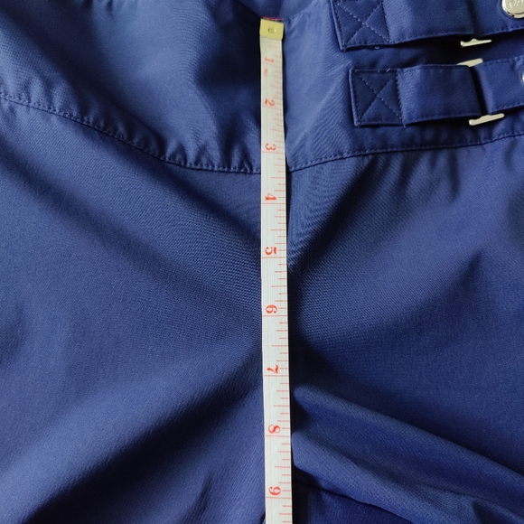 Izod ladies capris | size 2 | dark blue 💙 | weather resistant Golf ⛳ pants - Picture 10 of 14